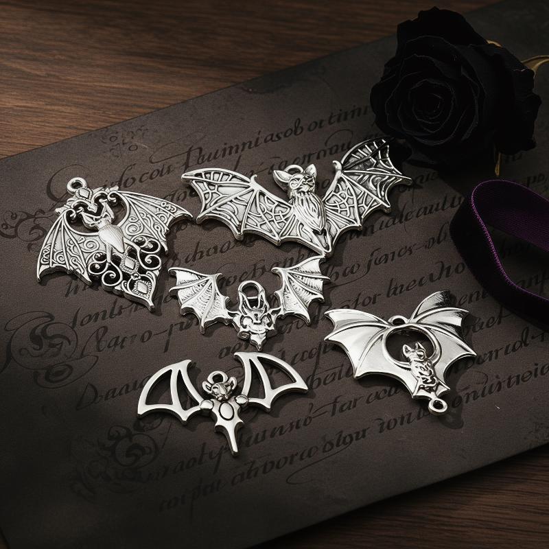 # @4 szt. Gotyckie zawieszki w – Cosplay Bat Prop recenzja i cena